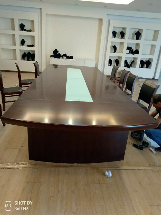 会议桌，九成新，1.8*5米，