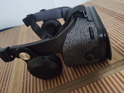 小宅z5vr眼镜怎么样一个月使用告诉你真相