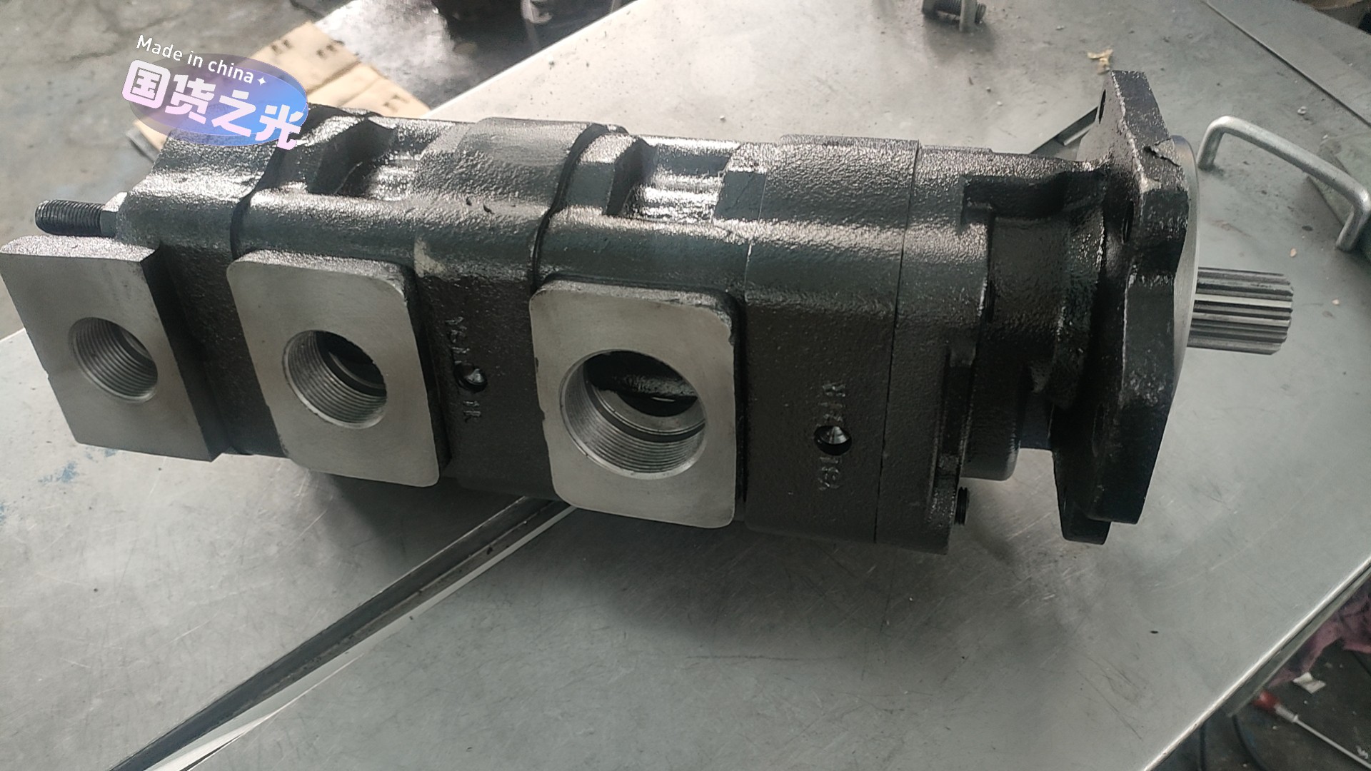 Трехсекционный шестеренчатый насос CASAPPA HDP35.80-06S8