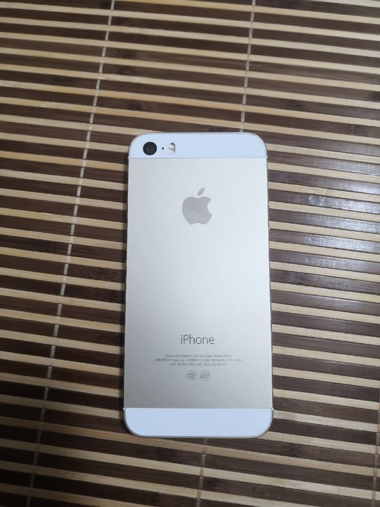 品牌型号:iPhone5S土豪金32G国行三网通