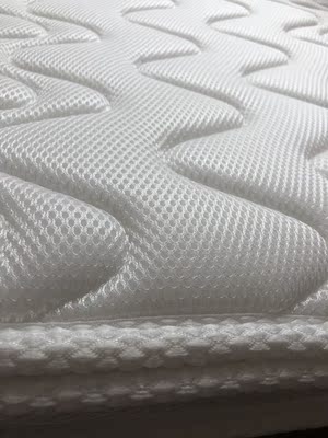 【揭秘】真实说下雅兰乳胶床垫怎么样，是天然的吗？真的有味道吗