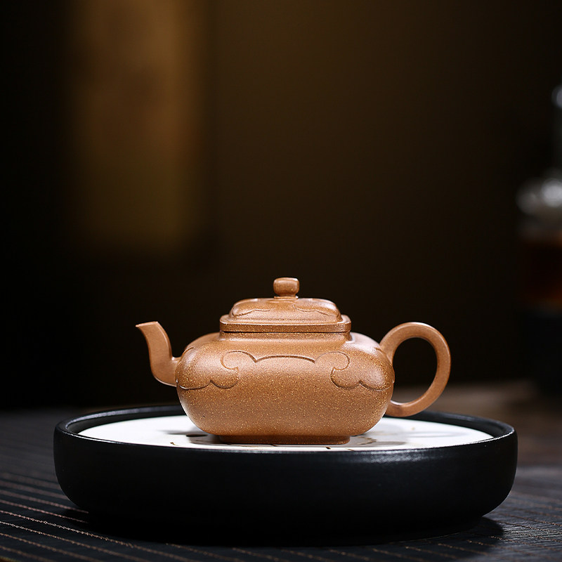 【掌柜推荐】国工储卫珍四方如意原矿降坡泥宜兴纯手工紫砂壶250c