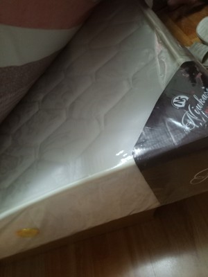 分析【对比一下】丝涟床垫哪个系列好?实体店和网上一样吗?