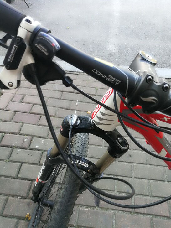 捷安特xtcslr4公主,30速,s码是台湾原装,没病,骑着