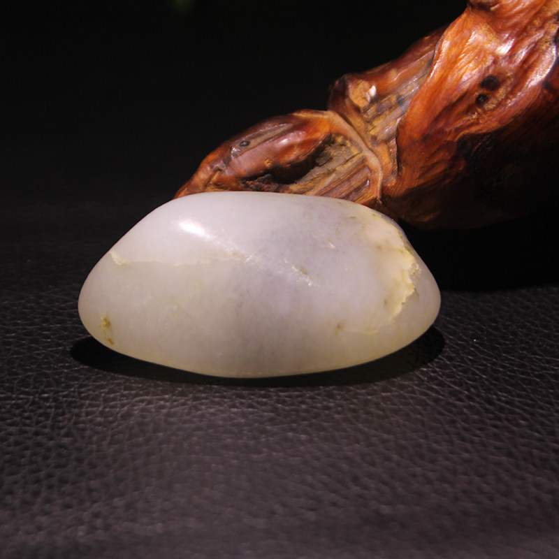 新疆和田玉籽料原石挂件31.34g