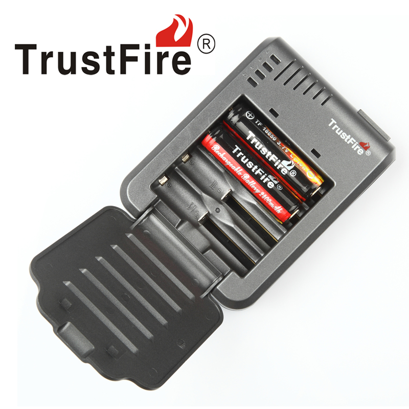 正品Trustfire TR003锂电池万能充电器4四槽多功能186503.7V