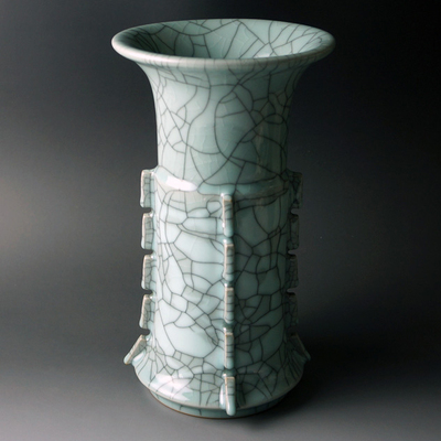 中国工艺美术大师 徐朝兴 作品 哥窑《哥弟混合仿宋尊》