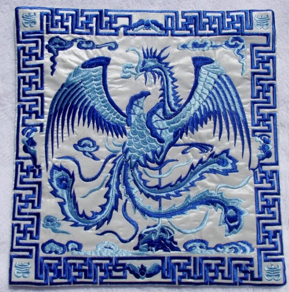 家居裝飾黃色紫色藍色軍綠色黑色白色熱賣機繡青花鳳騰鳳補子繡片在類目 居家布藝, 縫紉DIY材料、工具及成品, 縫紉DIY配件/輔料/配飾, 布貼中 - 來自Buy2taobao.com提供專業的淘寶代購服務