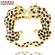 Smiling men''s double Korean version of the Leopard rhinestone brooch women''s high-end jewelry brooch pin clasp