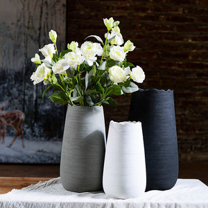 家里的那些小物件简约现代台面花瓶