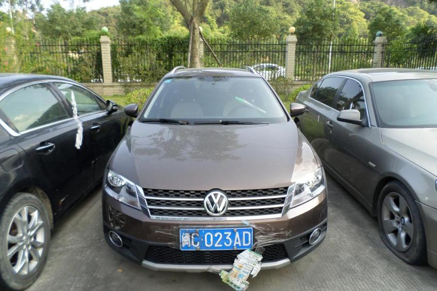 【第一次拍卖】闽c023ad号大众牌小型汽车