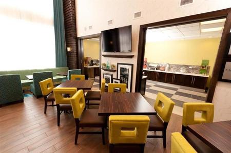 Hampton Inn and Suites Regina East Gate, SK