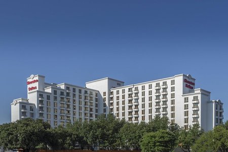 达拉斯市场中心喜来登套房酒店