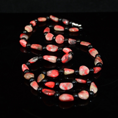 昌化软冻地鸡血石项链 重23.79克