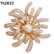 YUKI brooch women Korea high-grade sweater chest flower pin brooch Pearl man sent his girlfriend Valentine gifts