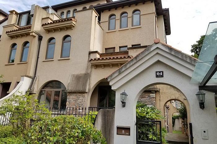 【第一次拍卖】舟山市定海区临城街道中央花城61幢104室房屋 可贷款可