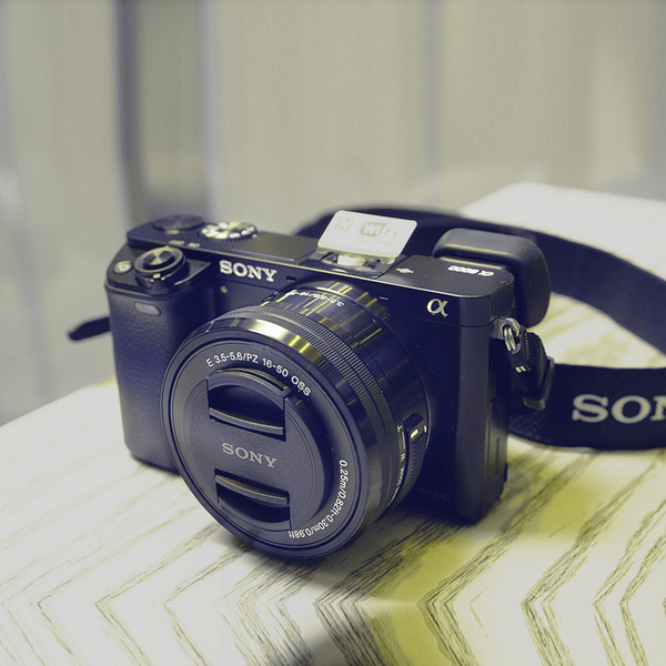国行sony/索尼 ilce-6000l(16-50mm)套机 微单 a6000单电数码相机