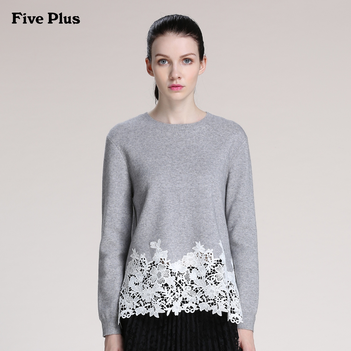 Five Plus2016新品女冬装拼接刺绣宽松圆领长袖毛衣2HM5031740产品展示图3
