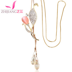 Zhijiang sweater chain long Korean fashion accessories women''s Opal Tulip flowers in the autumn temperament long necklace