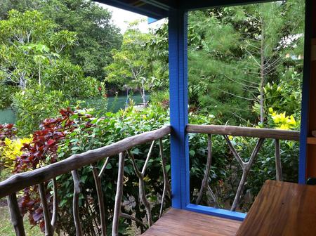 盐湖小屋