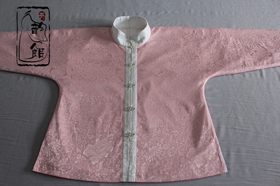 天韵馆汉服日常传统汉服秋季新款明制立领上袄短袄单排扣粉色清新