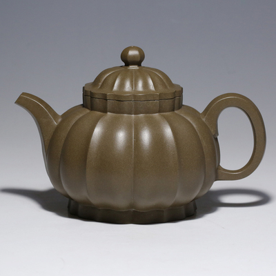 全手工一等奖获得者 潜力青年陶艺家 蒋敏杰 菱花莲子