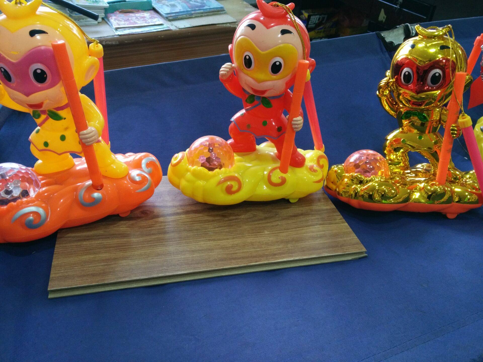 热销瑶瑶乐_厂家直销孙悟空电动玩具大圣归来万向灯笼玩具可手提灯光