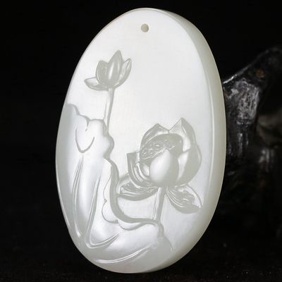 省级玉雕大师茅春华 和田玉 一品清廉 荷花挂件21.7克【润玉缘】