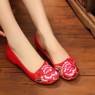 miumiu紅色鞋 北京老佈鞋女夏季新款紅色低跟中式紅色婚鞋民族風繡花女款單鞋子 miumiu