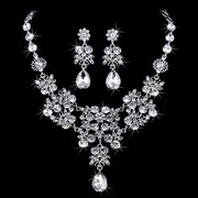 Shi Huanqi N169 married Necklace Earring bridal wedding accessories flowers popular Flash necklace necklace sets