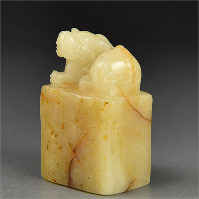 难得精品印章 寿山白田黄石 14.4克《瑞兽》印章