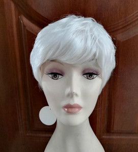 舞台表演cos老年人小品男女短发纯白色假发老奶奶老爷爷全白头发