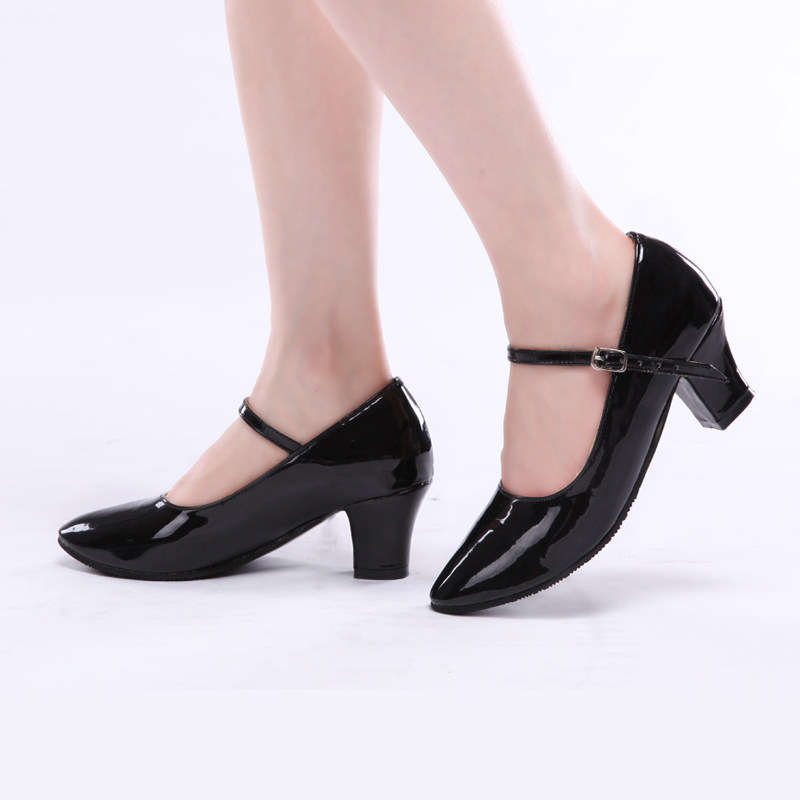 红舞鞋维族舞蹈鞋广场舞鞋民间舞蹈鞋国标中跟舞鞋新疆舞鞋