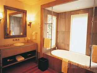 贝壳杉悬崖小屋酒店