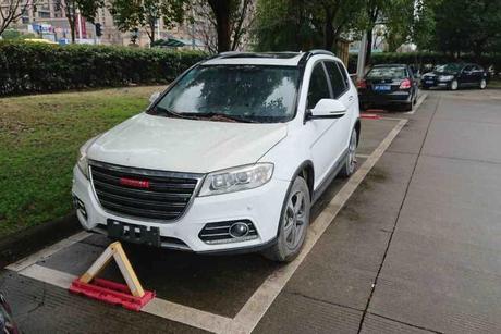 【第一次拍卖】车牌号为浙f269az长城牌cc6461rm01型小型普通客车一辆