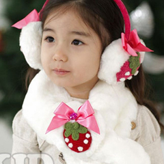 韩版女童毛绒草莓可调节耳罩 围巾二件套装 护耳暖蝴蝶结围脖