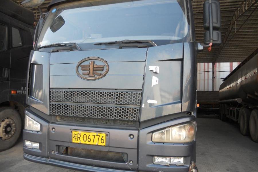 【第一次拍卖】解放牌ca4250966k24t1a1e重型半挂牵引车