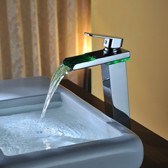 宅明屋特浴室洗脸盆面盆龙头创意LED变色全铜冷热瀑布水龙头加高