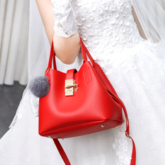 红色新娘包包2016新款欧美时尚大气结婚伴娘手提包百搭单肩大容量