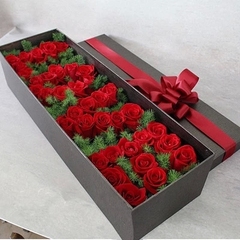 33朵红玫瑰礼盒银川鲜花 银川鲜花店  银川同城速递鲜花送花
