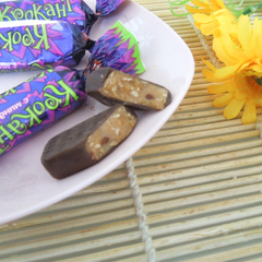 进口零食俄罗斯紫皮糖夹心黑巧克力糖哈萨克斯坦夹心巧克力糖果