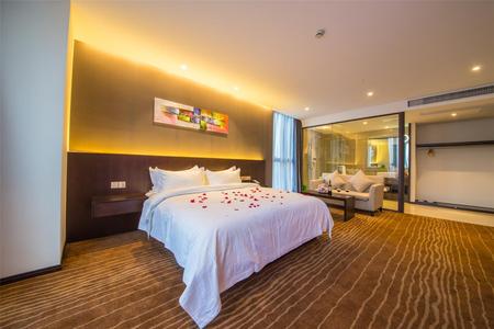 诸暨悦上酒店(诸暨客运中心店)