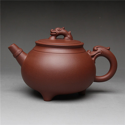 《三脚吉祥》研究员级高级工艺师夏淑君制