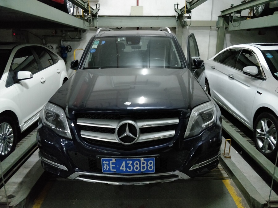 【第一次拍卖】车牌号为苏e438b8梅赛德斯奔驰牌小型普通客车一辆_机