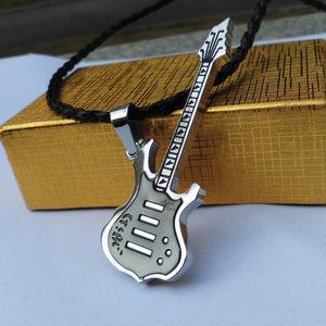 摇滚项链 纪念黄家驹钛钢项链 beyond 吉他项链 黑色狂野钛钢批发
