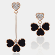 Mu-Mu-four-leaf clover jewelry hypoallergenic earrings temperament of women Korea asymmetric sweet earrings earrings fashion 967