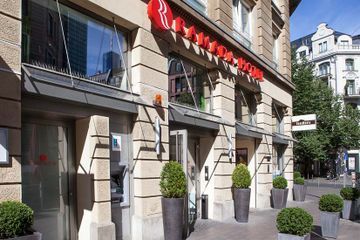 法兰克福市中心华美达酒店和金融区