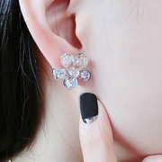 Makeup day Korea temperament sweet Super Flash zircon earrings decorated fashion female girl sweet flower Stud Earrings new