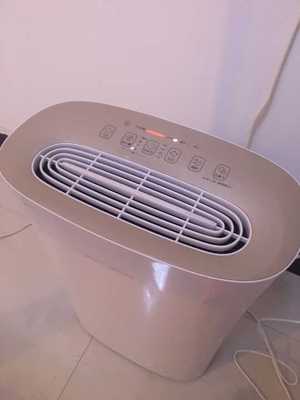 居家必备用airx空气净化器和美的那家好?哪个质量好性价比高
