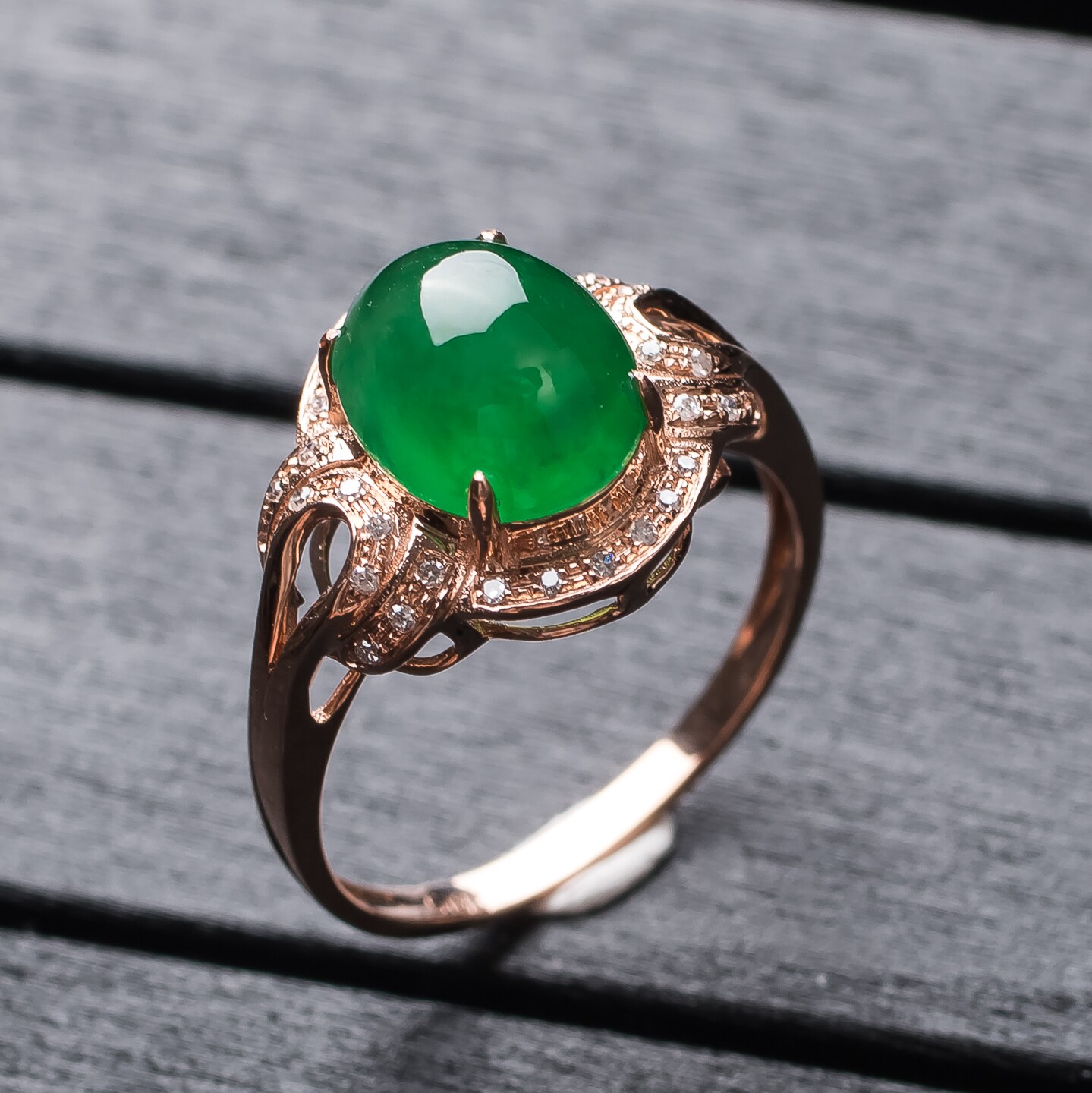 缅甸天然a货翡翠18k金镶嵌蛋面女款戒指